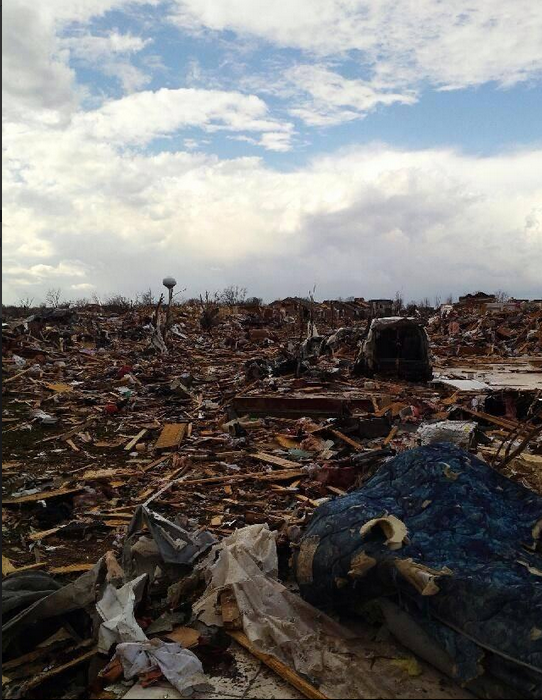 TORNADOS - HURACANES - CICLONES - TIFONES - Página 22 BZS5DGvCUAAGkEI