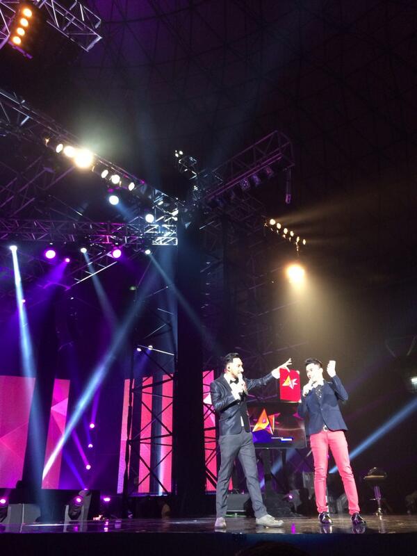 Oh_My_English's tweet image. It's time for the results of #AF2013 !!! RT if you're watching!