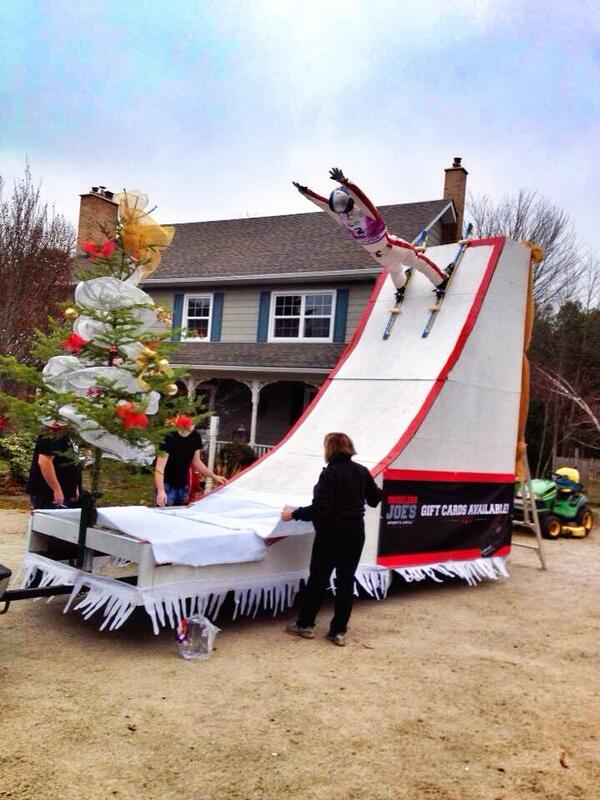 TravisGerrits's tweet photo. The coolest Santa Clause parade float! 
@robjgerrits • @tylergerrits • @freestyleskimom &amp; @sjmilton http://t.co/zgTWpYK5TM