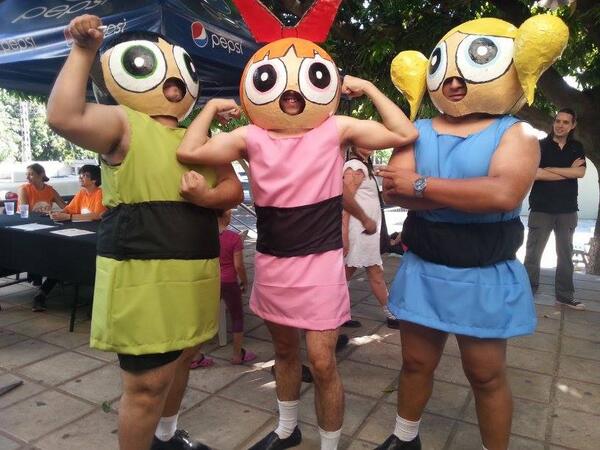 OtakuWeekendpy's tweet photo. ¡Las chicas super pavorosas! :P #OWpy http://t.co/hHq14o9Pjo