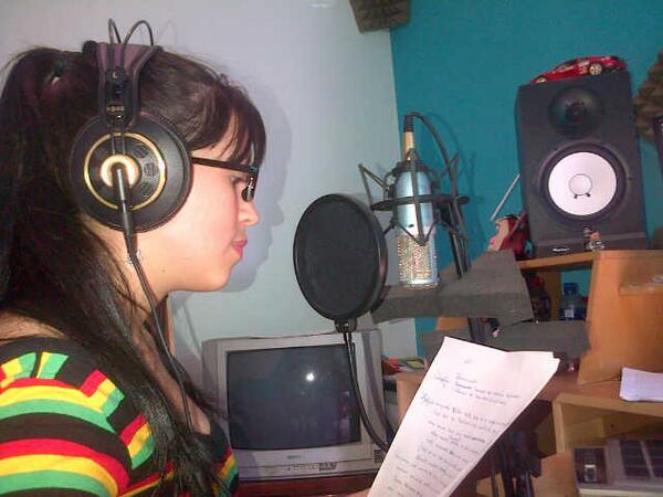 hola_soyK's tweet image. Practicando ando. #DoblajeEnEspañol :)