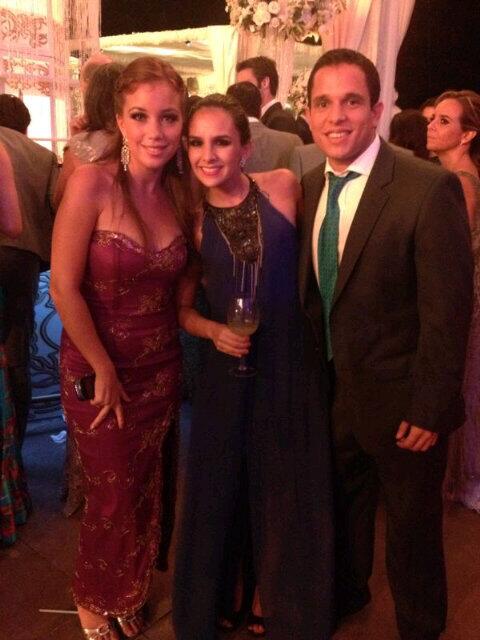 NicolRuperti's tweet photo. Matri de Saruka y Daniel, con @ESTEFANIESPIN http://t.co/7z8LkLxiUU