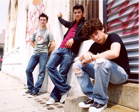 YolithaN's tweet photo. amo mi vida y los jonas brothers http://t.co/8IYFlRs3Sy