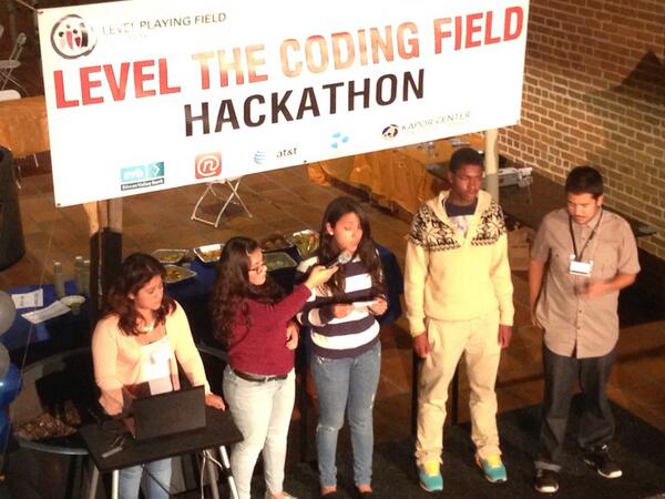 TheRealFreada's tweet image. Kids bldg app to get home from school safely. Heartbreaking, inspiring #levelthecodingfield  @LPFI