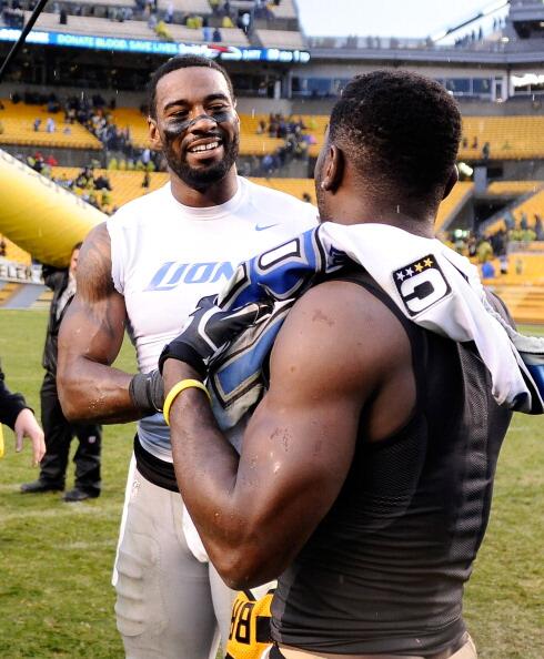 fsmikey's tweet photo. Calvin Johnson and Antonio Brown trade jerseys at the end of the game. That’s cool. http://t.co/bpGnQrY2MO http://t.co/y66CxB4C7Y