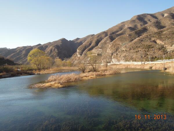 yukinism's tweet photo. #Mentoukou district in #Beijing has tons of breath taking scenery... http://t.co/I6Cui2YHGx