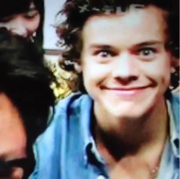 com_chispa's tweet image. Harry styles