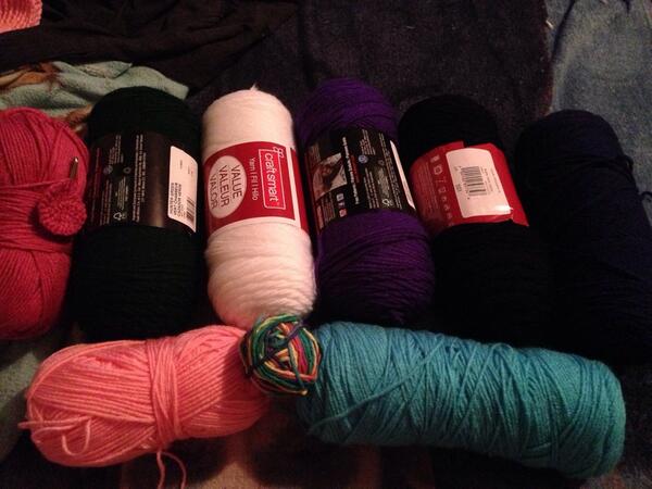 sillyschvalerie's tweet image. I think it&apos;s safe to say I&apos;m addicted to yarn! #somanyprojects #iloveknitting 😊