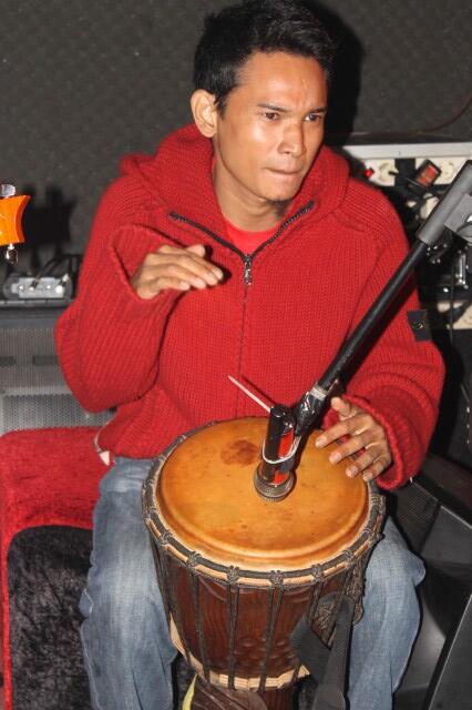 MB_Reggae's tweet image. panjul on stage :)