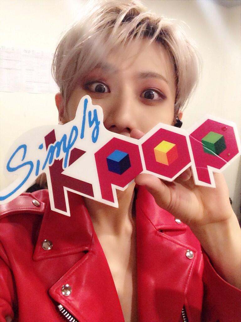 BZVX0iHCYAAPxIE.jpg:large