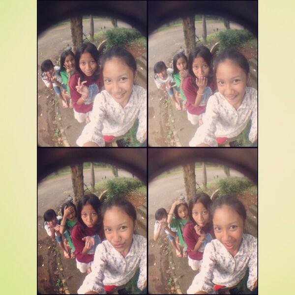 Girlsarcadia's tweet photo. @NadiaNiall1213_ @finasyaputri_b @n_anggreini @alika456 http://t.co/ZBYKkhg3qw