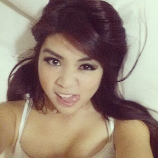 nonudeofme's tweet photo. @_bella_verra http://t.co/73Wr9EZyHk