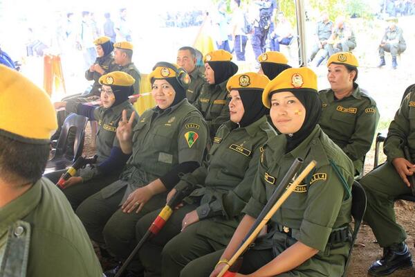 "Tahniah Johan Jatuh Piring M12 Rwati 2013 @RELA_SELANGOR Yang Beraksi Di #UKMR2013 "