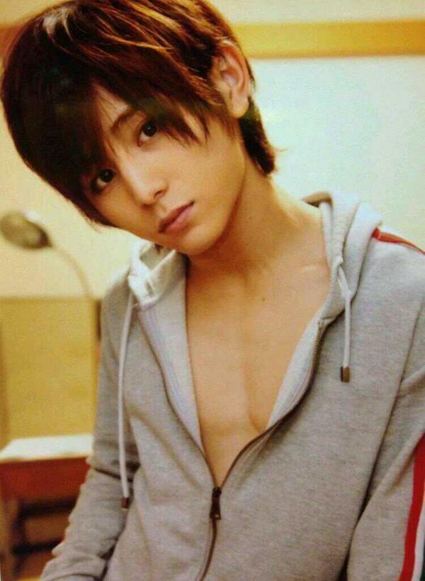 Yama_Ryosuke_nr's tweet photo. #先輩､後輩に逢いたい
#メンバーに逢いたい
#気になった奴迎え行く
#nrさんbotさんの友達増やしたい 
#変態さんおいで
俺が食べてやろうか
　　　　油断してると喰うよ？
#拡散希望
　　　　RTした人にはご褒美 http://t.co/r8Klguit5d