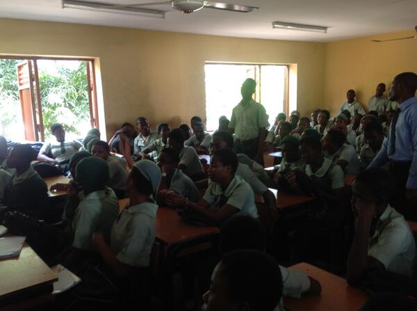 VerodFoundation's tweet photo. Career talk was awesome and the students interacted with the speakers. http://t.co/c6FYNULIAS