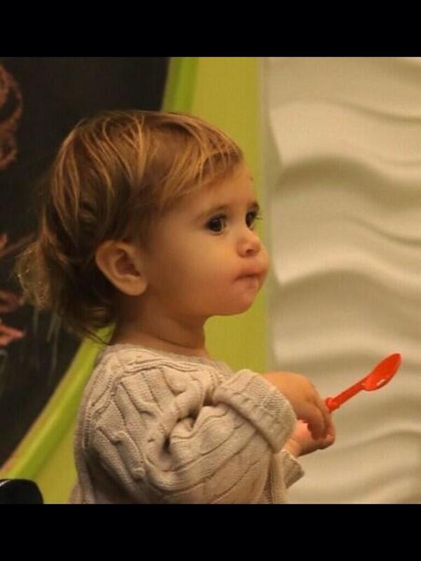 wannabeKylieJ's tweet photo. OMG THIS MADE MY DAY! She's so fucking cute http://t.co/mJYvHcaar4