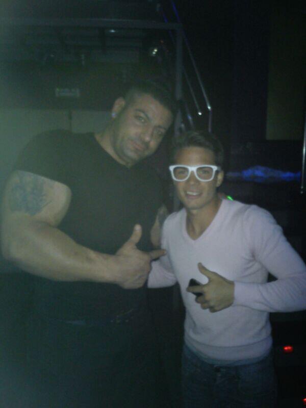 Rafalillo_VR's tweet photo. @DiscotecaPalko http://t.co/LpDboW9Lr6