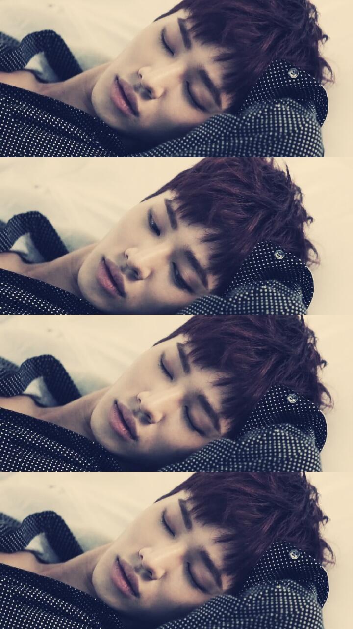 BZXXqzQCQAAzemR.jpg:large