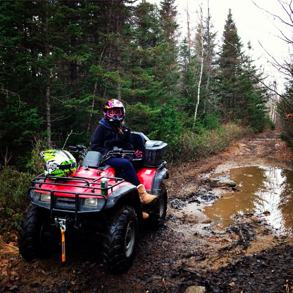 bkippers's tweet photo. Sunday funday #mudlife #wheelin #4wd http://t.co/fYzIXG9wA9
