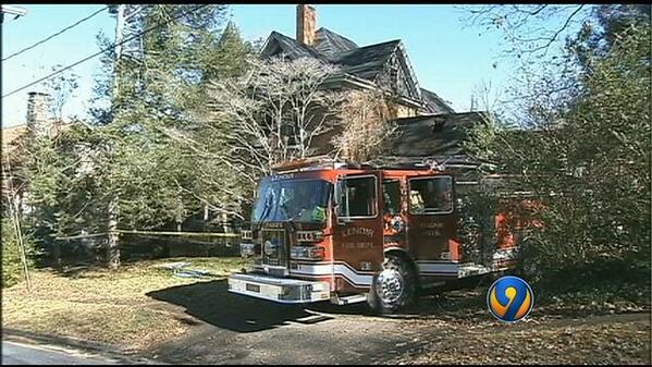wsoctv's tweet photo. #Lenior firefighters investigate 3 suspicious fires overnight http://t.co/JXPgzBfcgv http://t.co/RDCJ8pn6o8
