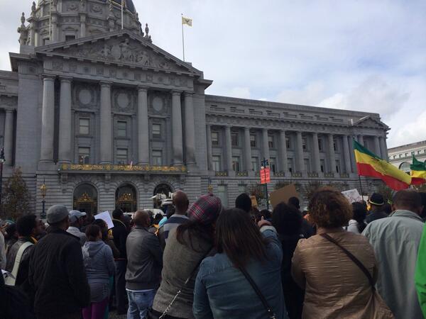 #SomeoneTellSaudiArabia   We raised our voice, Ethiopians protest against  Saudi Arabia in San Francisco. (On Mon)