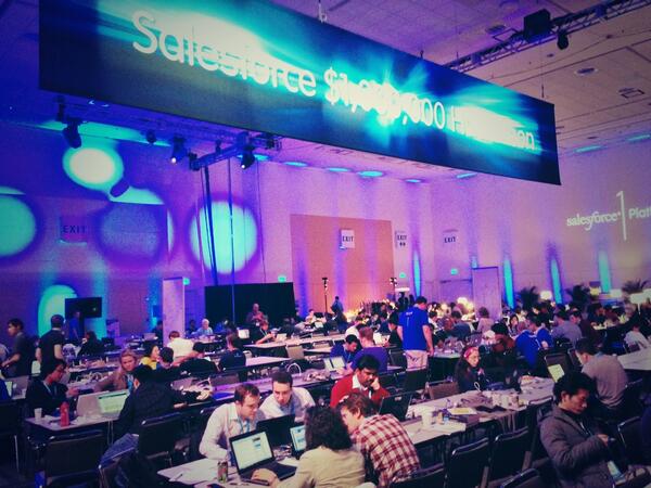 SalesforceDevs's tweet image. $1,000,000 is at stake. Check out this furious hacking at #salesforcehack #devzone #DF13