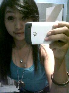 evin_susanti's tweet photo. Dingin mau ngentot sama siapa nie,ad yg mau nemenin ga? http://t.co/7yQCFT3UJe