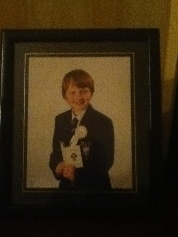 cilliand04's tweet photo. Me on my communion good times http://t.co/hqFjZg7ECy
