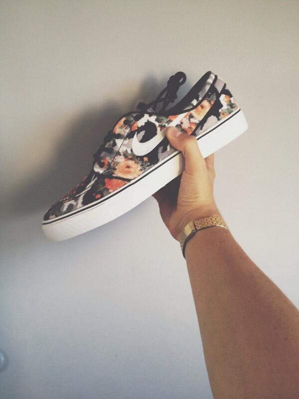welove_sneakers's tweet photo. Nike Janoski http://t.co/YiNktIbJWH