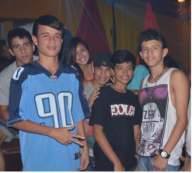 Rafaelfx_'s tweet photo. Nos em vibe k @_rodriiigoallan http://t.co/muyPf98D1f