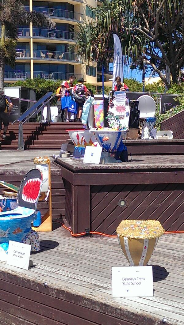 MarkTMelb's tweet image. It&apos;s #WorldToiletDay . Thanks #unitywater for helping @WaterAidAus  raise awareness for 2.5 billion without toilets