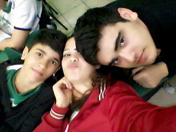 FeAlcntara's tweet photo. Friends# lover's!# http://t.co/PuOwGf6Zm7