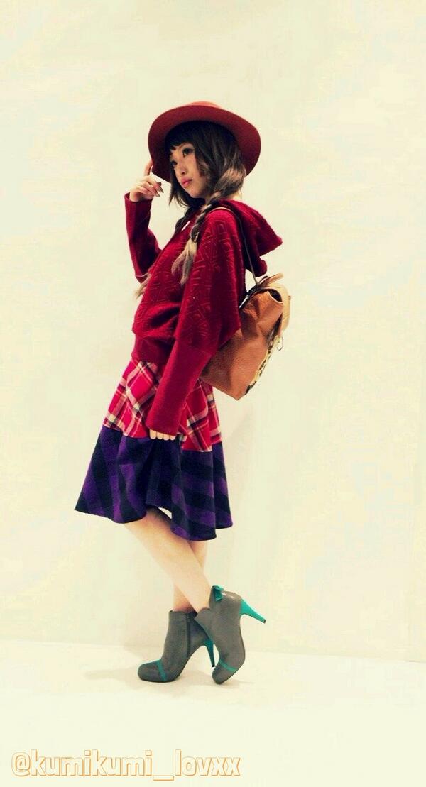 kumikumi_lovxx's tweet photo. 舟山久美子nr
そこの貴方…少しだけ舟山とお話しませんか？ 
俳優・女優・ジャニーズ・アーティスト…文字関係しっかりしてる方、舟山とお話が合うと思った方ならどなたでもどうぞ。
#RTしてくれたnrさんbotさんフォローする http://t.co/oNIqcbuo3k