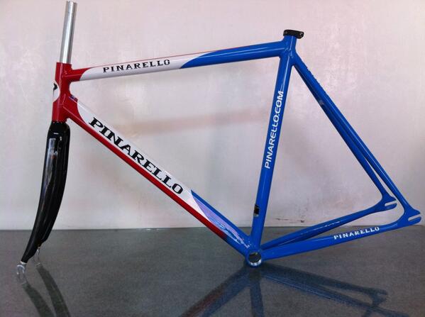 GarelloBikes's tweet image. WTS: NOS Pinarello Surprise Pista frameset. Sz 51. Bonus seatclamp. 7,75 jt. Nego. Thanks @PrapancaJR