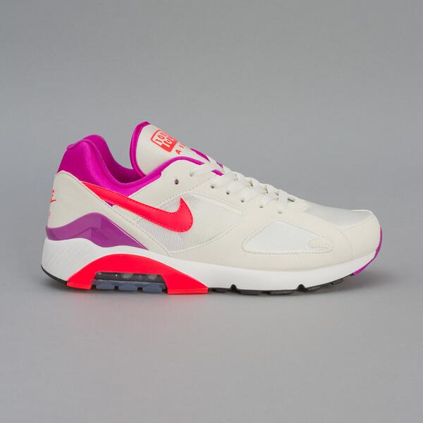 stroomkring Plak opnieuw zuur oipolloi.com on Twitter: "The Nike Air Max 180: now available in 'Laser  Crimson' http://t.co/DUoSHtIVNP http://t.co/CTBu2Gej6c" / Twitter
