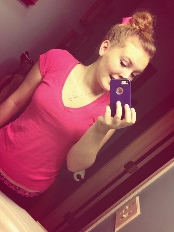 thatmikchick's tweet image. Cougars wear pink for bully prevention👊💕👑 #bullyawareness #stopblocktell