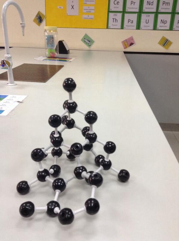 DIS_Science's tweet photo. Diamonds are forever! #IB1Chemistry http://t.co/lDo7pTiHBK