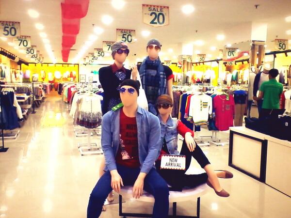 SupermallCJR's tweet photo. New Concept Buti Fashion Supermall Cianjur http://t.co/BFJsHOWeeW