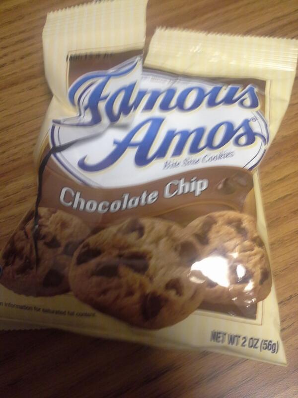 gabrielagodmox's tweet image. Number 120 on the vending machine is where it&apos;s at #longtermcommitment #iwillnevercheat #foreverfaithful