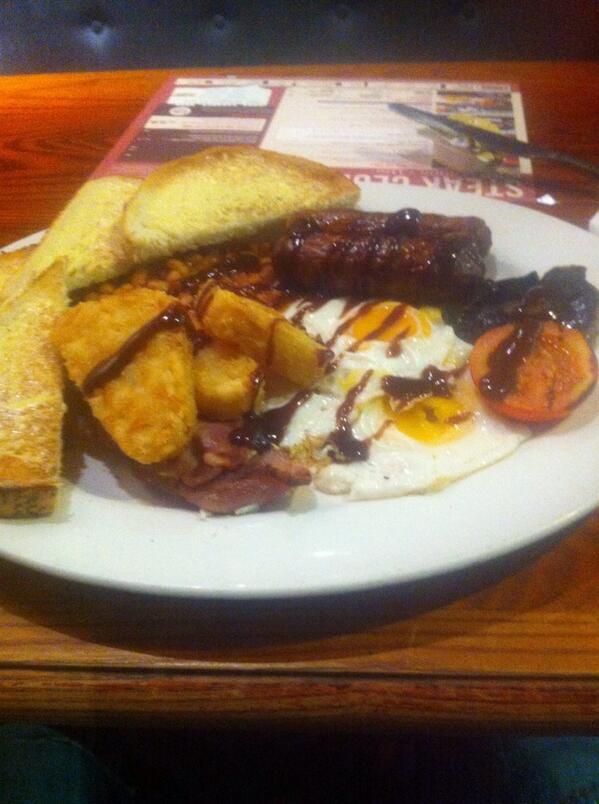 KrissDeAth's tweet photo. Just finished the last full English I'll be having for a while #GetInShapeTime http://t.co/Q5d9xZznYP