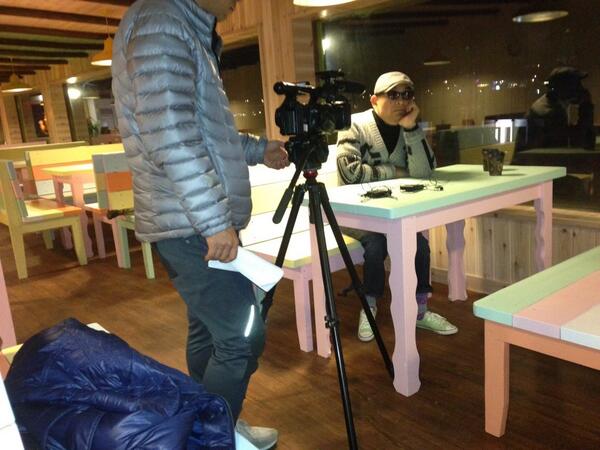 참  많은콘서트를 했는데도  가슴이뛰고 설레입니다.... 꼭  처음하는거 같아요..으~~여러분! 제게 용기를....  날씨도춥고해서 연습하다 잠깐 넋두리였씀다