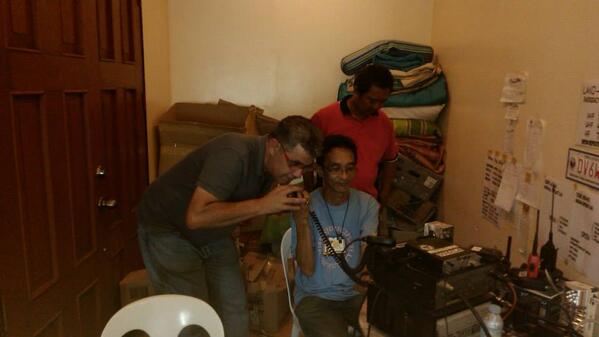DX1PAR's tweet photo. Fernando, EA4BB/DU6 in Roxas City finds DV6WAV and DV6ILA providing comms at the Governor's palace. #Hamradio #hamr http://t.co/0gg722clGy