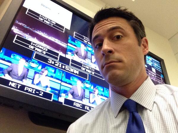 matt_odonnell's tweet image. Oxford Dictionary's Word of the Year: "selfie" as demonstrated here: