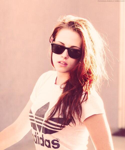 TwilightOFC's tweet photo. Kristen Stewart http://t.co/l3Vx1MMgze