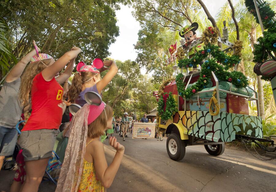 Disney Parks auf Twitter: „PHOTO: Celebrate the holiday season at Disney's Animal Kingdom with the Jingle Jungle parade! /gDnothzJio“ / Twitter Disney Parks auf Twitter: „PHOTO: Celebrate the holiday season at Disney's Animal Kingdom with the Jingle Jungle parade! /gDnothzJio“ / Twitter