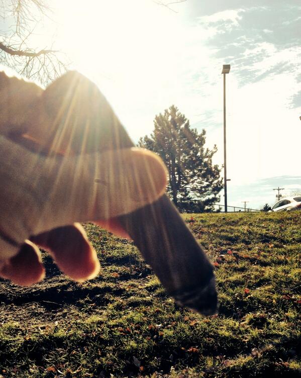 A subtle and sublime <a href="/StudioTobac/">StudioTobac</a> Cain Daytona. #nowsmoking #cigars