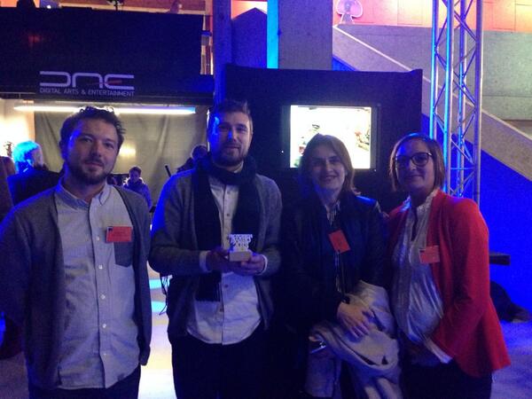 St_art_invest's tweet photo. Bravo à Art Chétype pour leurs bornes interactives! avec Claire Munck de Be Angel #ProtoPITCH http://t.co/Yi1iOw5Ucv