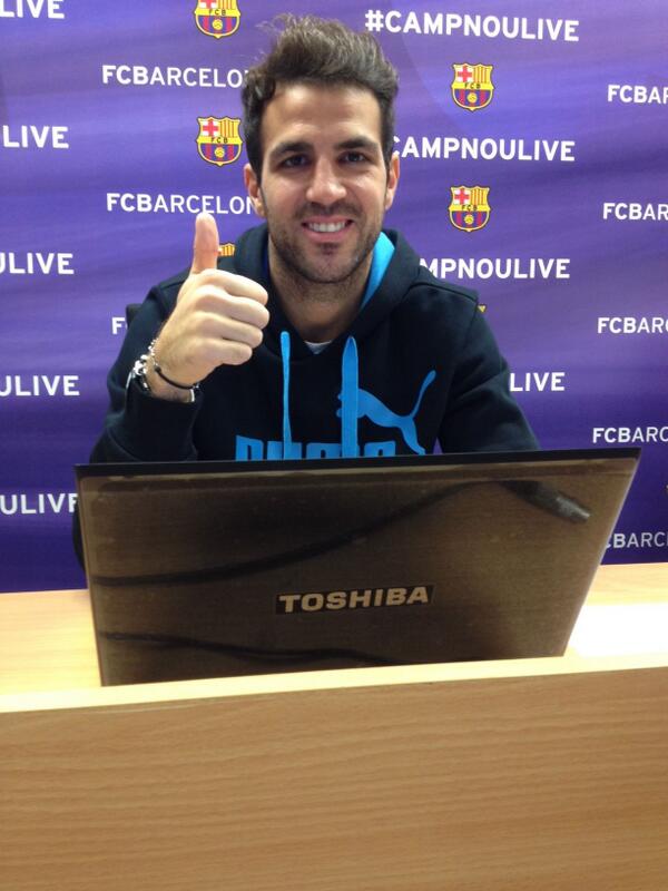 cesc4official's tweet photo. Moltes gràcies a tots per les vostres preguntes, m'ho he passat molt bé! @FCBarcelona_cat #askCesc #campnoulive http://t.co/XCefwqSgyD