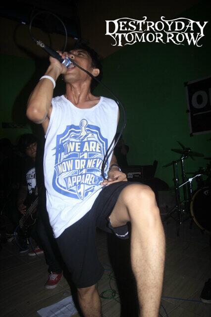 <a href="/YudhexMessiah/">Yudhi setiyawan</a> Wearing with <a href="/nowornevercloth/">NowOrNever Cloth</a> :D