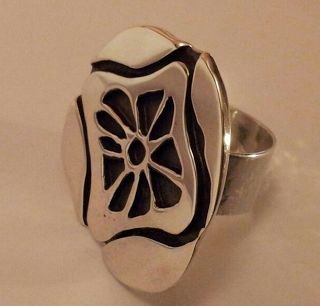 NahuelCrea's tweet photo. ANILLO PLATA Y ENVEJECIDO, DISEÑO FLOR CÓDIGO- EKO209 $35.000.- http://t.co/nVXAhSpvgj